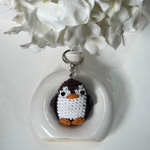 Load image into Gallery viewer, Cutest penguin keychain 🐧
