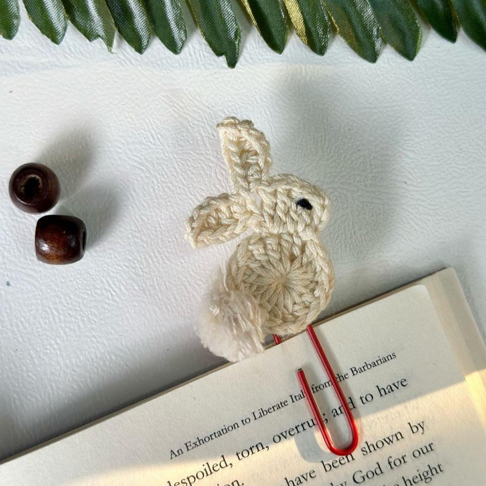 Cute bunny bookmark 😍