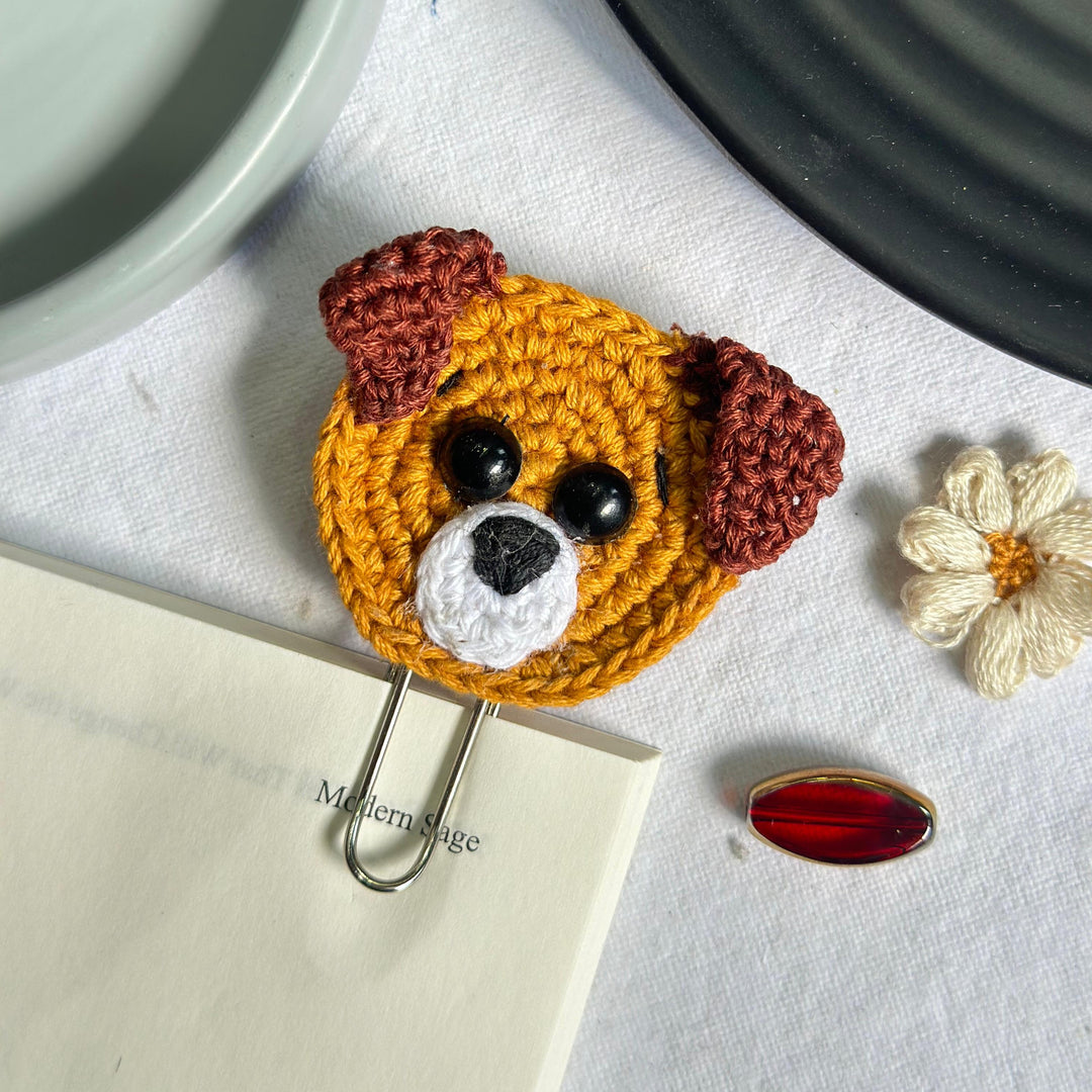 Dog pin bookmark 🤎