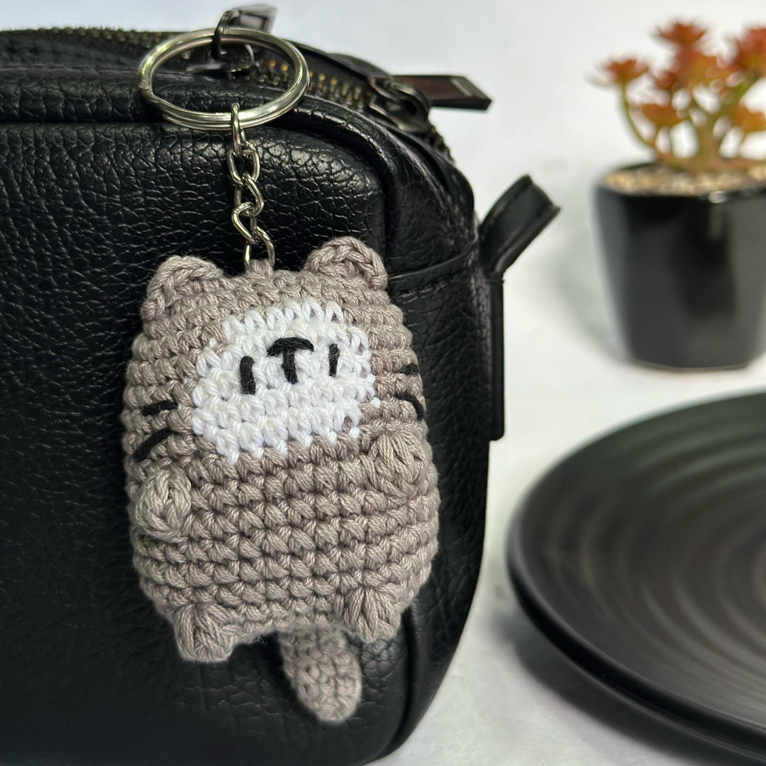 Cute cat keychain 🐱