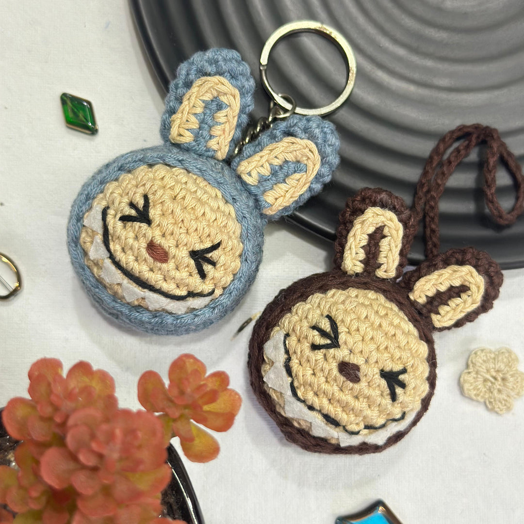 Labubu keychain 🤎💙