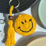 Load image into Gallery viewer, Smiley keychain with tassels 💛
