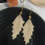 Load image into Gallery viewer, Teardrop earring 🤍
