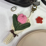 Load image into Gallery viewer, Cute lily bouquet keychain 💞

